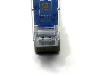 USED SMC PNEUMATIC SOLENOID VALVE 5-PORT 24VDC