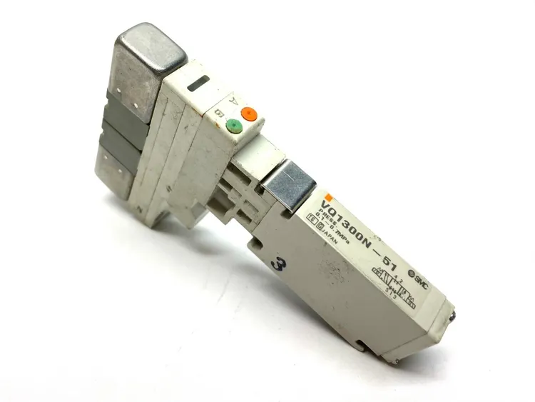 Used SMC PLUG IN SOLENOID VALVE Solenoid Valves | Maverick Industrial Sales #1112920