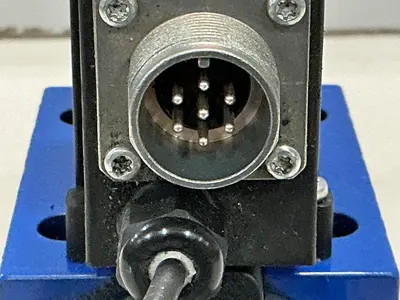 USED REXROTH 4WREE10W75-23/G24K31/A1V