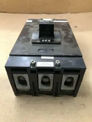 Square D 400A 3 Pole Molded Case Circuit Breaker 600VAC 250VDC