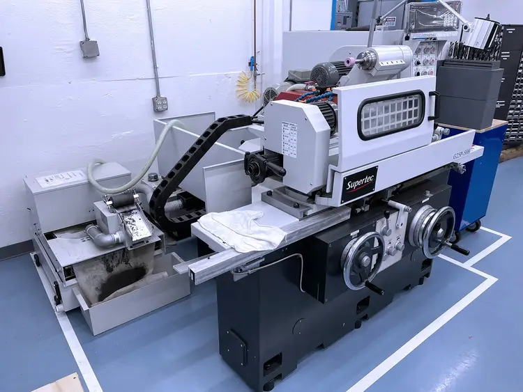 Used 2024 SUPERTEC G25P-50H Universal Cylindrical Grinders Illinois US | Machinery Marketing International #1341642