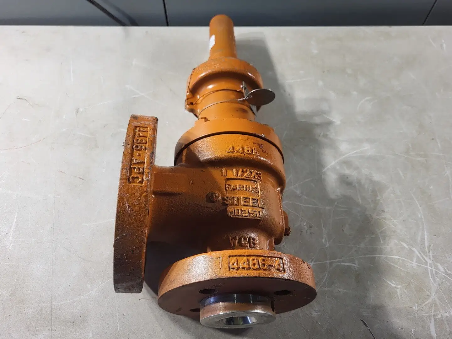 USED FARRIS 26GA10A-120