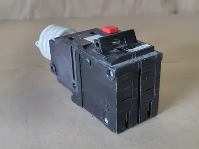 New | in-Stock SIEMENS QE240H Switchgears British Columbia CA | Lenmark #239074