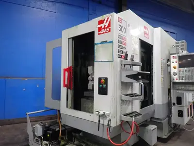 USED 2004 HAAS EC300