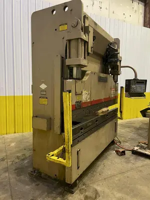 90 TON X 8' CINCINNATI MODEL 90FMIIx6 HYDRAULIC PRESS BRAKE: STOCK #15768