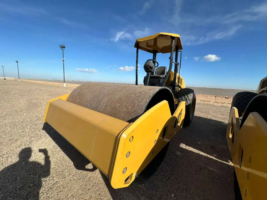 New | in-Stock 2024 CATERPILLAR CS10GC Single Drum Rollers Florida US | US Global Heavy Equipment Solutions #1412724