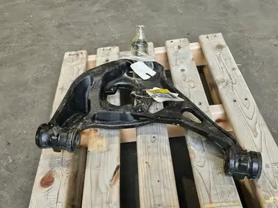 Used GM 20869233 Automotive Equipment British Columbia CA | Lenmark #1441150