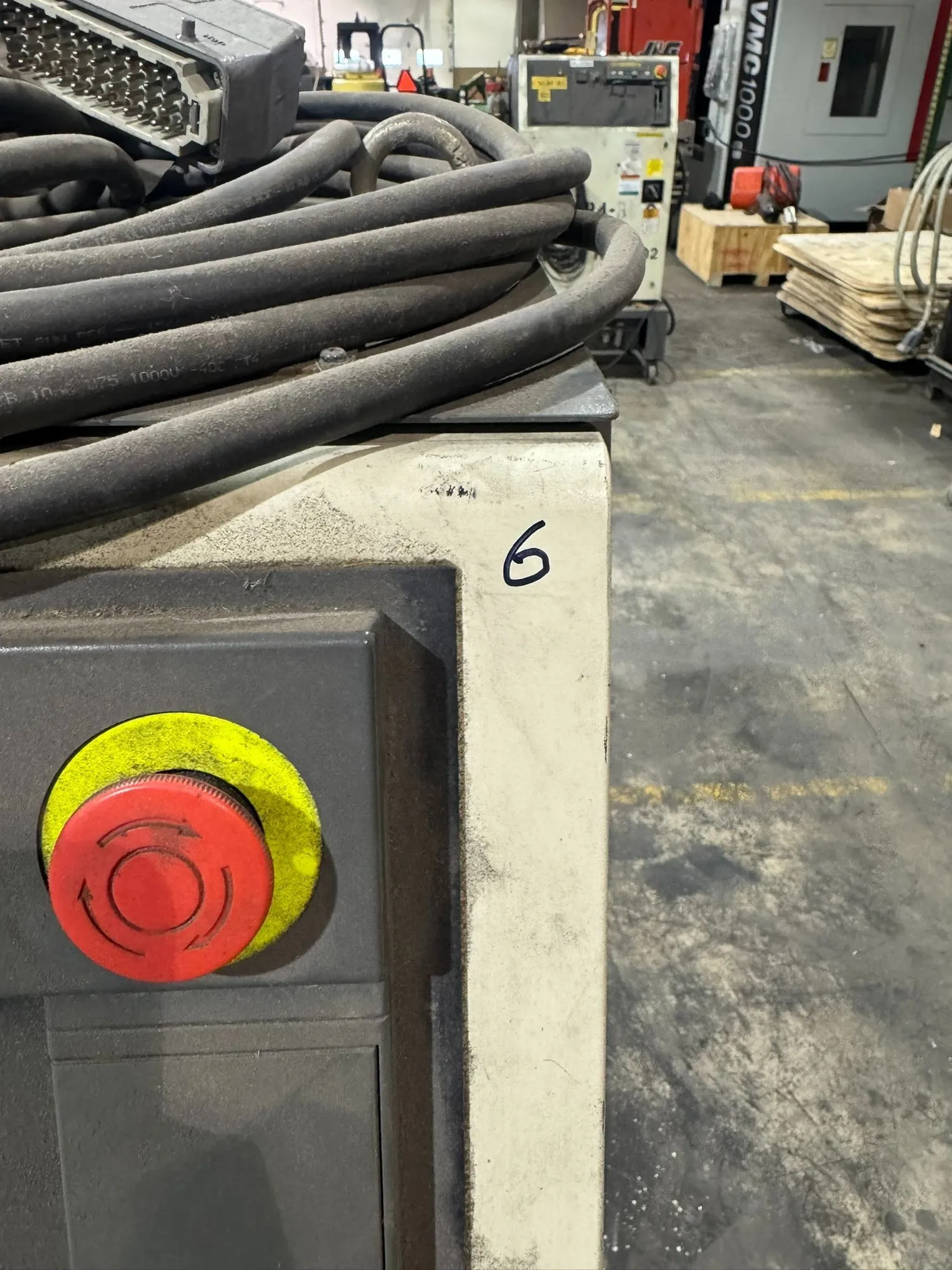 USED FANUC RJ3iB Controller