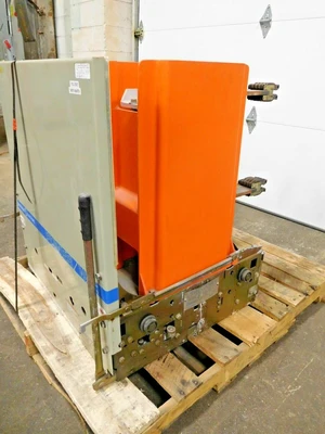 Used GE VB 7.2-500-3 Circuit Breakers Ohio US | Equipment Recovery Corp. #1331720