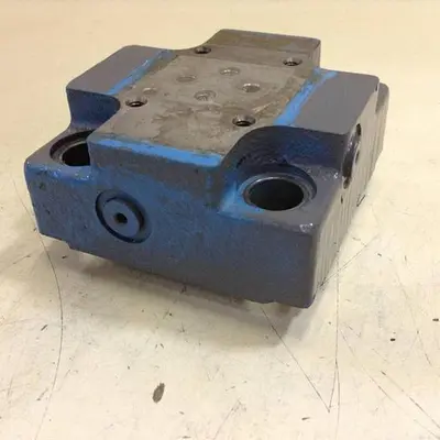 USED VICKERS CVCS25D1S210S19