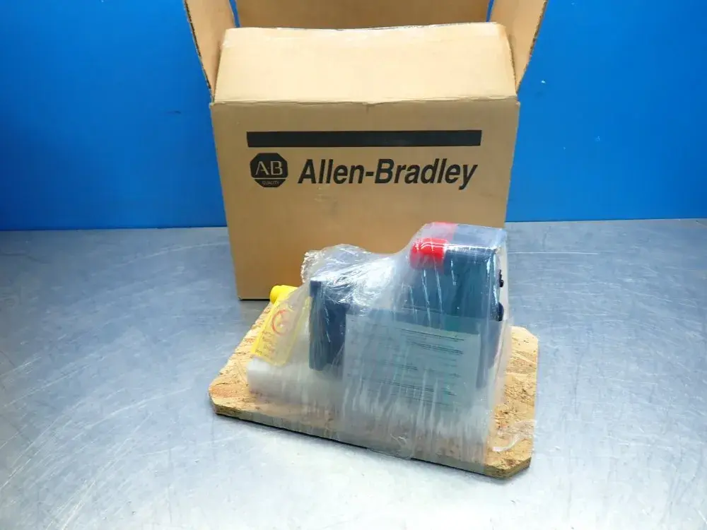 NEW ALLEN BRADLEY MPLB320PHK72AA