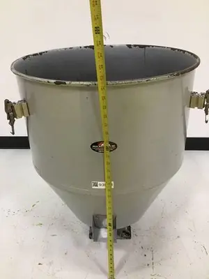 USED METAL FABRICATOR HOPPER093