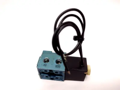 611B-11-614BA | MAC Valves  Solenoid Valve 24VDC 8.5W 150PSI - Used