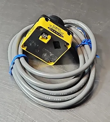 Banner OPBT2 Power Block Sensor. Loc5C4