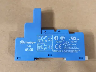 NEW FINDER 95.05.SPA