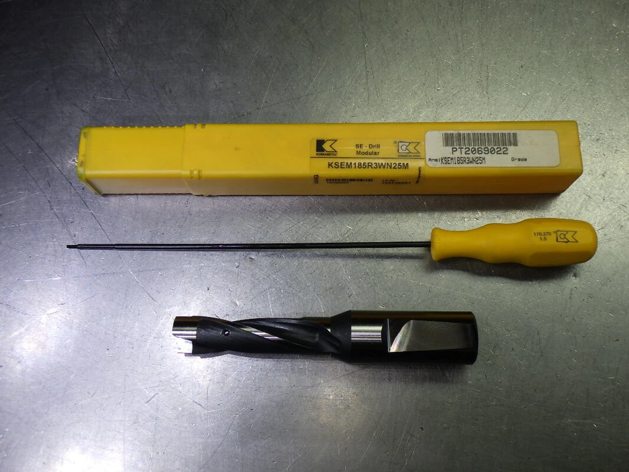 Kennametal 18.5mm Coolant Thru 3xD Drill 25mm Shank KSEM185R3WN25M (LOC3528B)