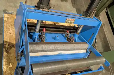 Tension Stand, Ruesch, 32" Wide