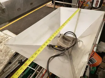 Lakewood Clamshell Filler