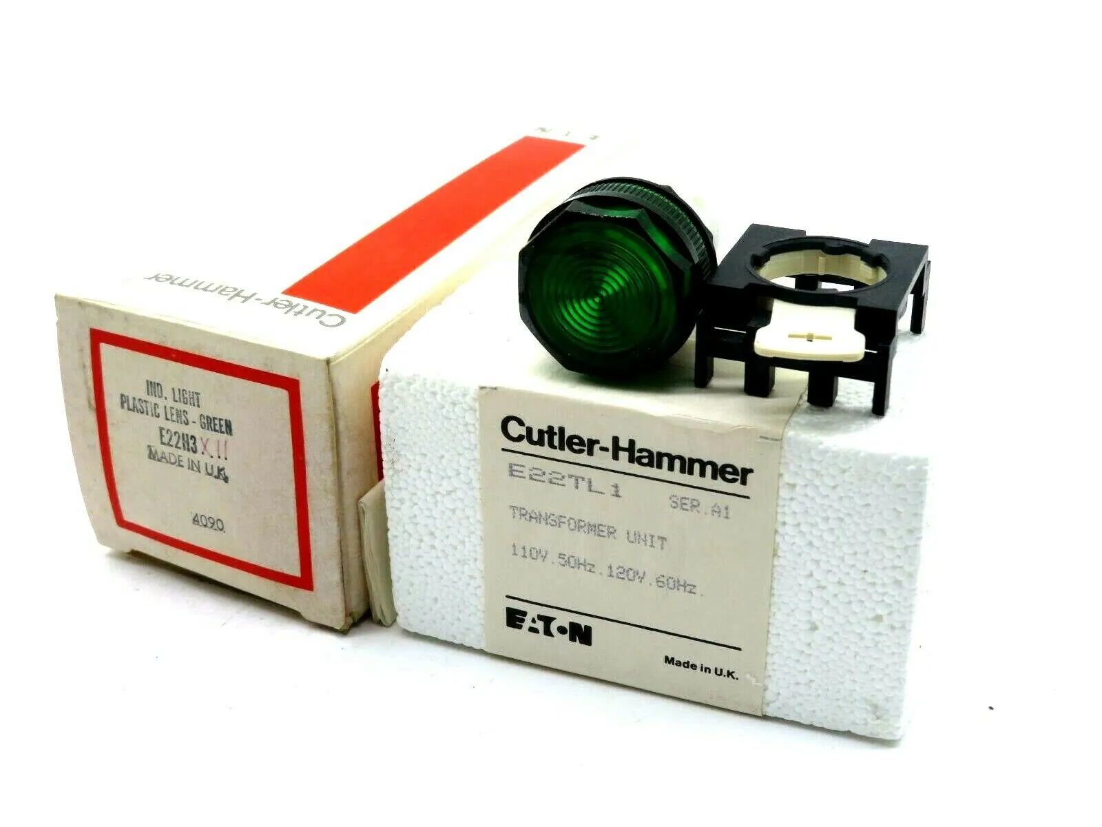 NEW CUTLER HAMMER E22H3X11 GREEN PLASTIC LENS TRANSFORMER E22TL1