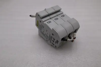 Cooper Bussmann CHCC 3-Pole Fuse Holder 600V 30A STOCK H1519A