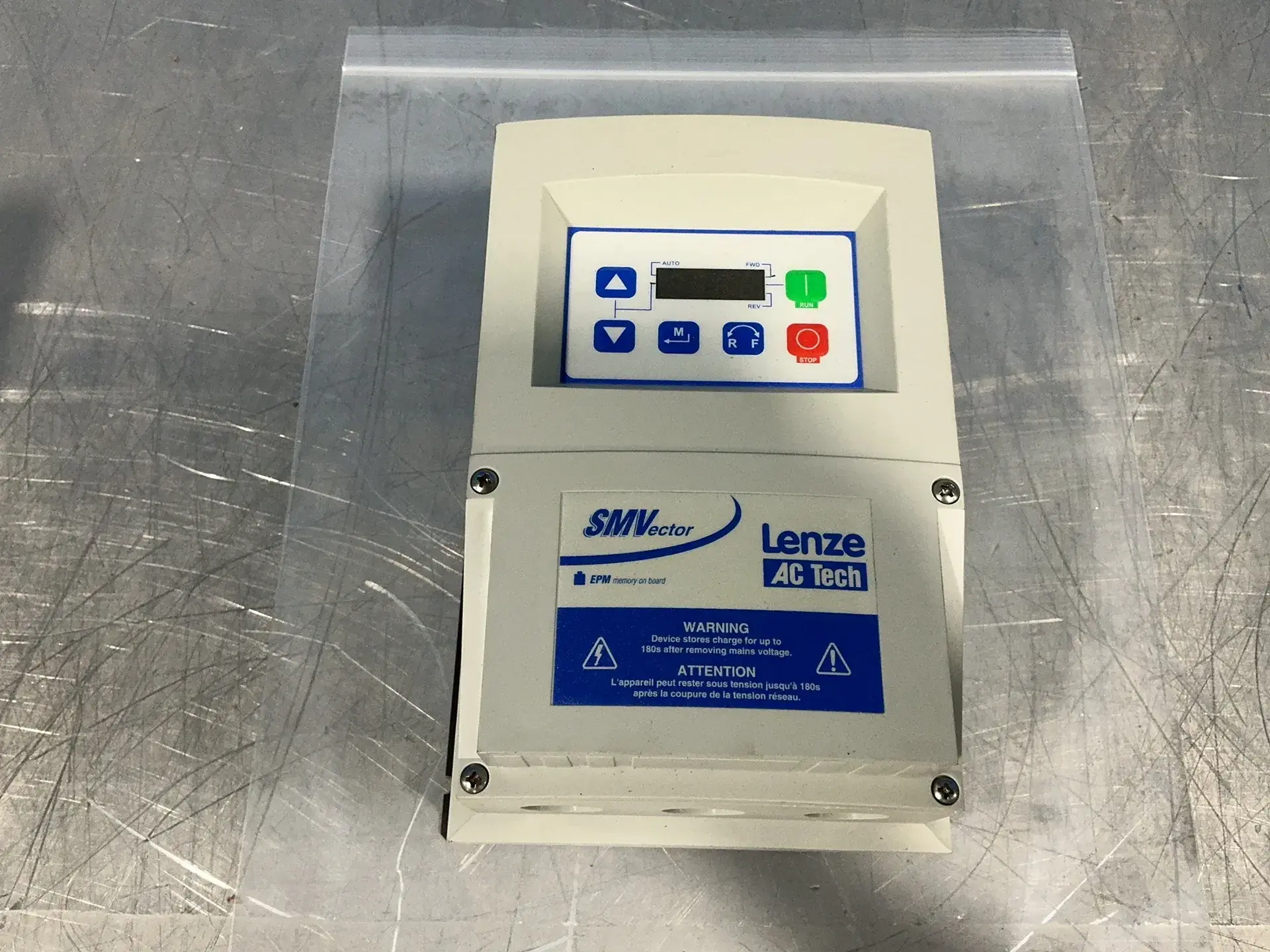 Used 2011 LENZE ESV371N02YXC Variable Speed Drives Ohio US | HGR 24 #1325955