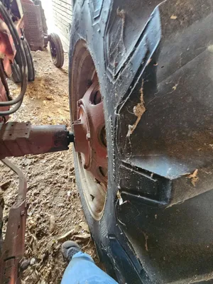 FARMALL 560 Tractor | Iron Listing (28)