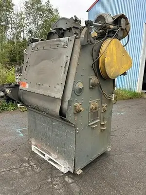 USED WHEELABRATOR TUMBLAST TUMBLER TYPE SHOT BLAST CLEANING MACHINE