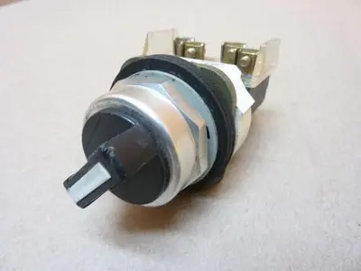 USED ALLEN BRADLEY 800T-H2 SER T