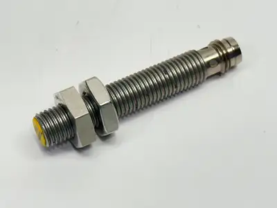 BI2U-EG08-AP6X-V1131, 4602033 | Turck BI2U-EG08-AP6X-V1131 Inductive Sensor M8 4602033 - Used
