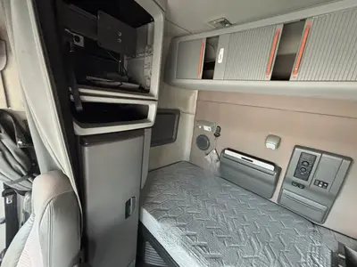 Used 2019 VOLVO VNL Conventional trucks Wisconsin US | Proxy Equipment #1426074