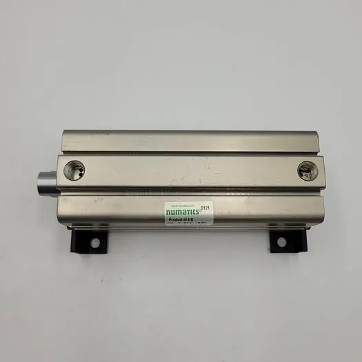 Used NUMATICS NUMATICS PNEUMATIC CYLINDER UGD-SL040-100D WITH A BRACKET Pneumatic Cylinders Michigan US | ND Industrial Surplus #1228237