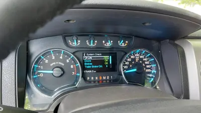 2011 FORD F-150 PICKUP TRUCKS | Platinum Group (40)