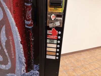Used DIXIE - NARCO 1200 SODA / POP MACHINE CAN DISPENSER Vending Machines Michigan US | Miedema Asset Management Group #1320787