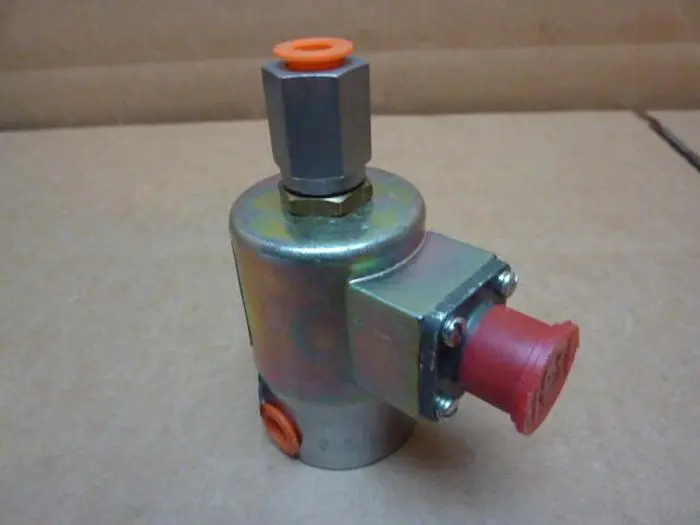 Used SKINNER V5D7 1070 Valves/Fittings Michigan US | Ideal Machinery #581093