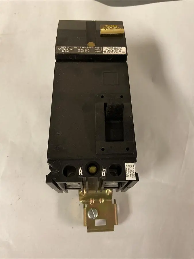 Used SQUARE D FA24020AB Circuit Breakers | Surplus Asset Holdings #1189085