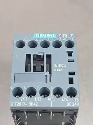 Siemens 3RT2017-2BB42 Contactor (LOT OF 3) Loc4C14