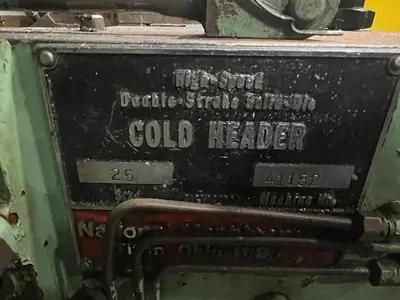 USED 1976 NATIONAL 25