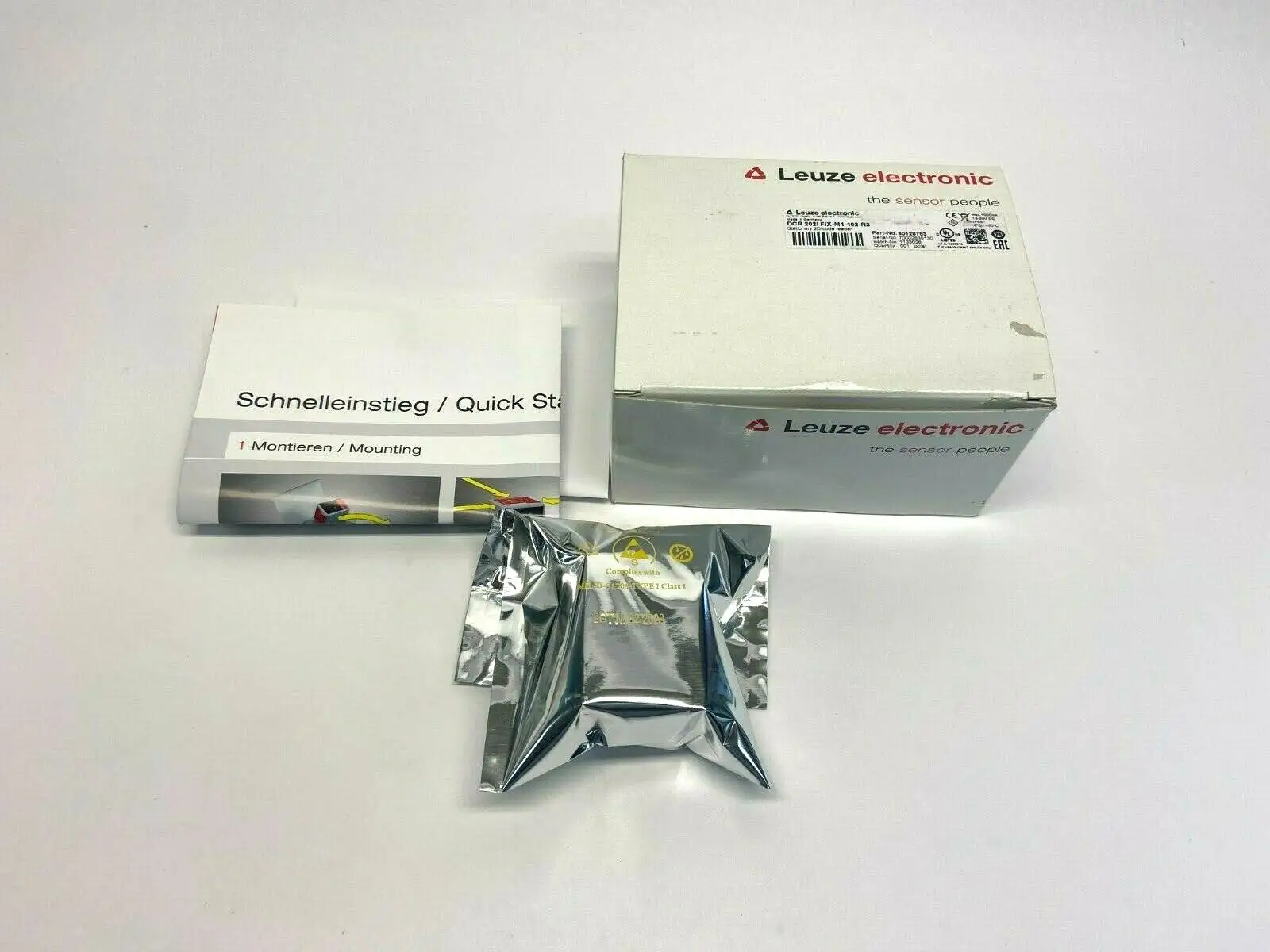 DCR 202i FIX-M1-102-R3 | Leuze Electronic  Stationary 2D Code Reader 50128783 - New