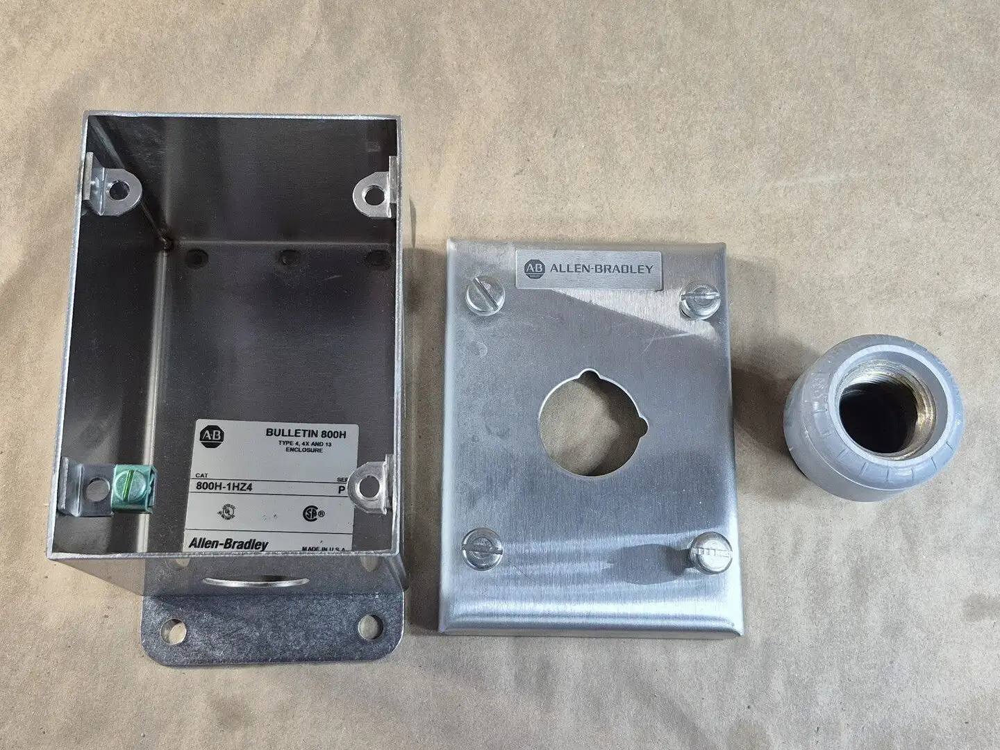 NEW ALLEN-BRADLEY 800H-1HZ4