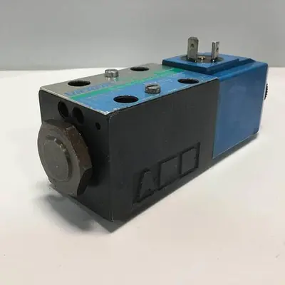 USED VICKERS DG4V-3S-22AL-M-U-H5-60
