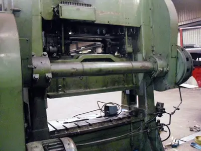 USED ARBOGA 250 TON