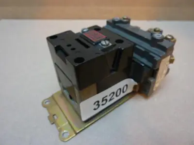 Used ALLEN BRADLEY 702-AOD93 SER K PLC Contactors Michigan US | Ideal Machinery #1250271