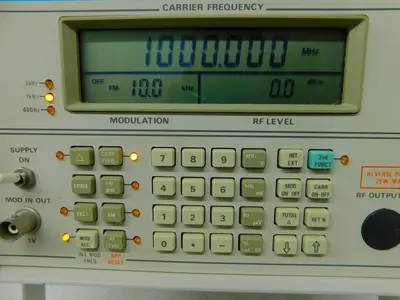 Used _UNKNOWN_ _UNKNOWN_ Signal Generators Texas US | Aucto #1479597
