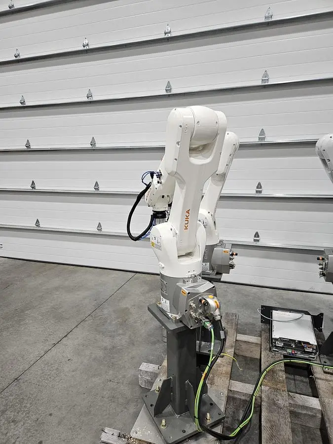 USED 2021 KUKA KR10 R1100