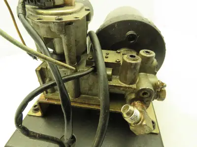 Daikin LD05CP-22 Lubmax Lubricator Motorized Grease Pump