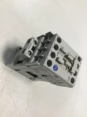 USED ALLEN BRADLEY 100-C09D.10 SER A