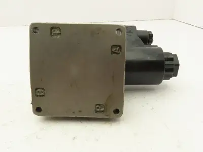 Tokimec DG4V-3-2A-M-U1-H-7-52 Directional Valve w/4-Port D03 Hydraulic Manifold