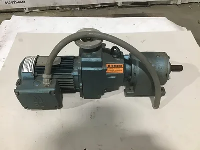 Sew Eurodrive R40D16DT80K4 Gear Motor Ratio 21:61 RPM In 415-2074 RPM Out 19-96
