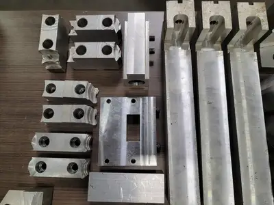 Assortment Lathe Chuck Jaws & Accessories 44 pcs