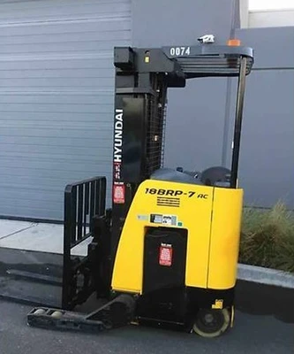 USED 2012 HYUNDAI 18BRP-7